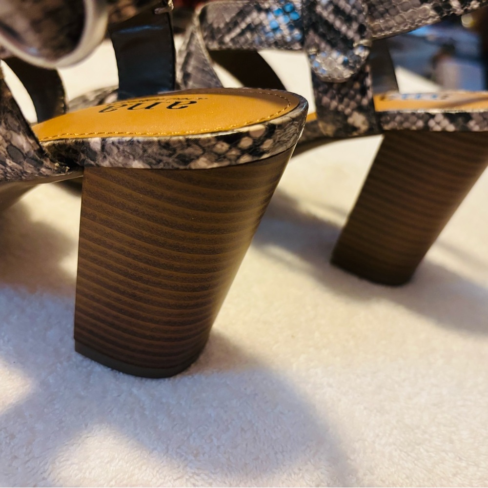 Brand New Heels By ANA - Size 8 - Heel Height 4 Inches - Box 79 - Picture 6 of 8
